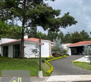 HACIENDA NUEVA / Casa en Venta Km 22.5  Carretera Fraijanes, CAES
