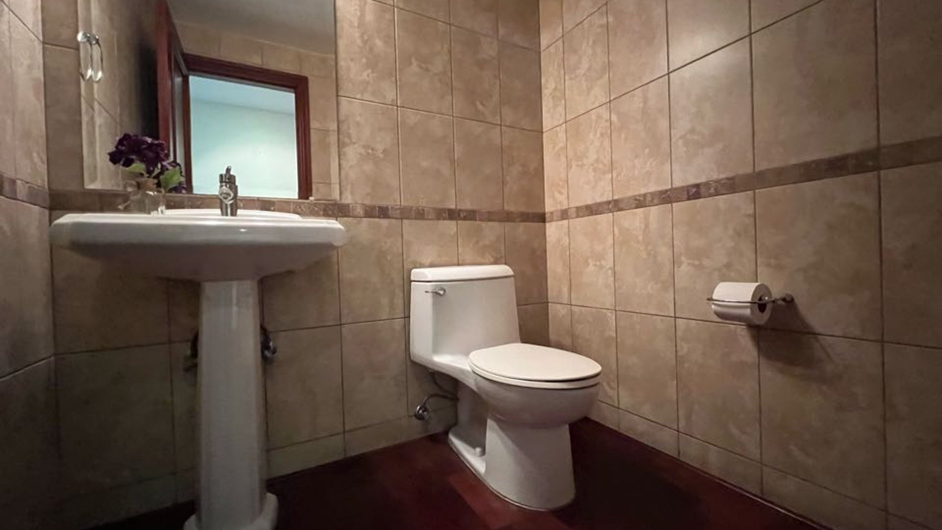 Alquiler Apartamento Amueblado y Equipado en San Patricio zona 14 - Miniatura 2