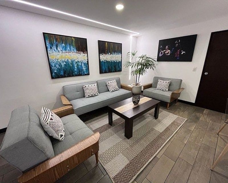 Apartamento Amueblado en Renta – Edificio Verona, Zona 10