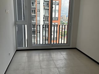 Apartamento en renta de 2 habitaciones con balcón en zona 11 Ref-5368 - 3