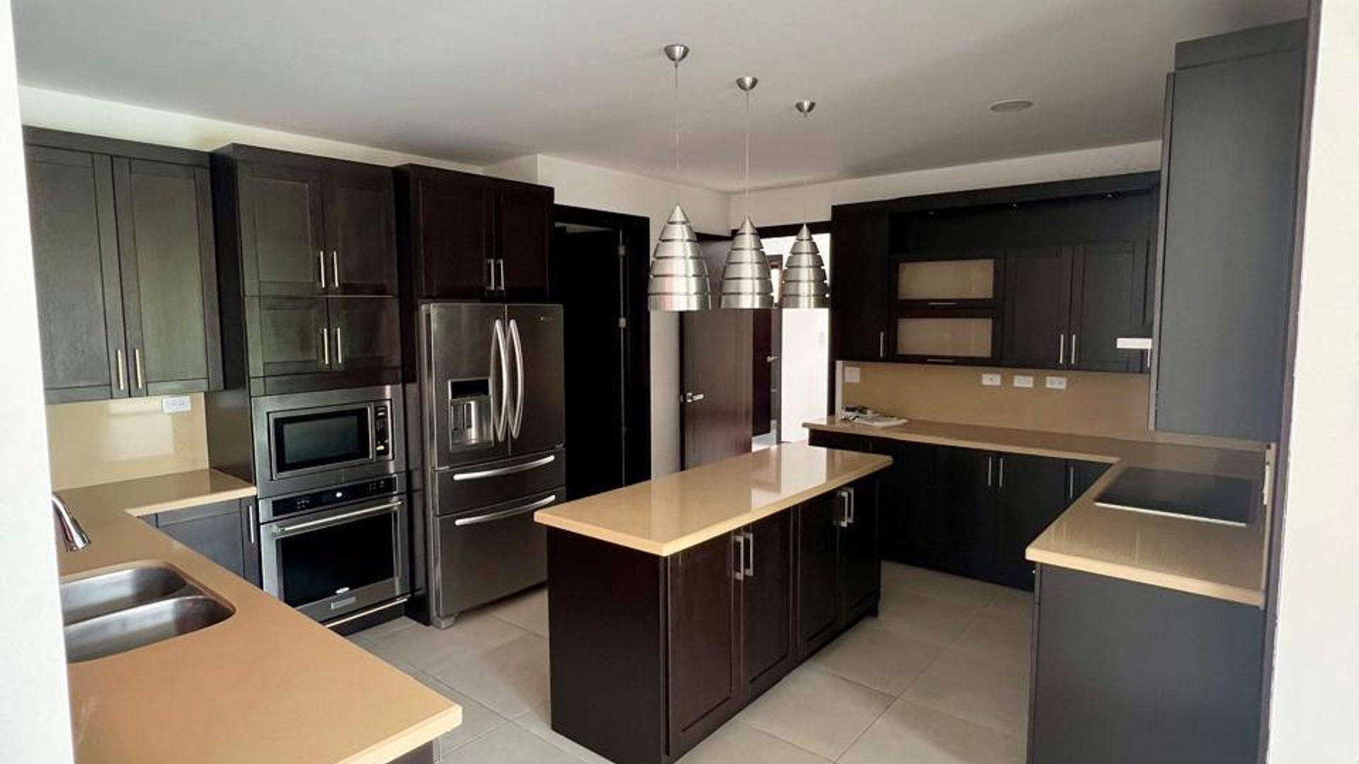 ???? CASA EN RENTA – 4 HAB | RESIDENCIAS CONCEPCIÓN | KM. 15 CAES - Miniatura 3