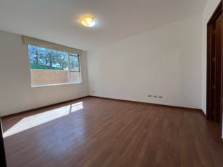 Alquiler de apartamento 2 Dormitorio Primer Nivel en Edificio Zona 13 - Image 8