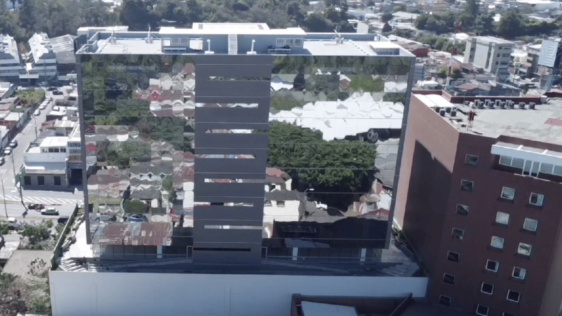 Edificio en Renta- Venta  a estrenar zona 10 - Miniatura 25