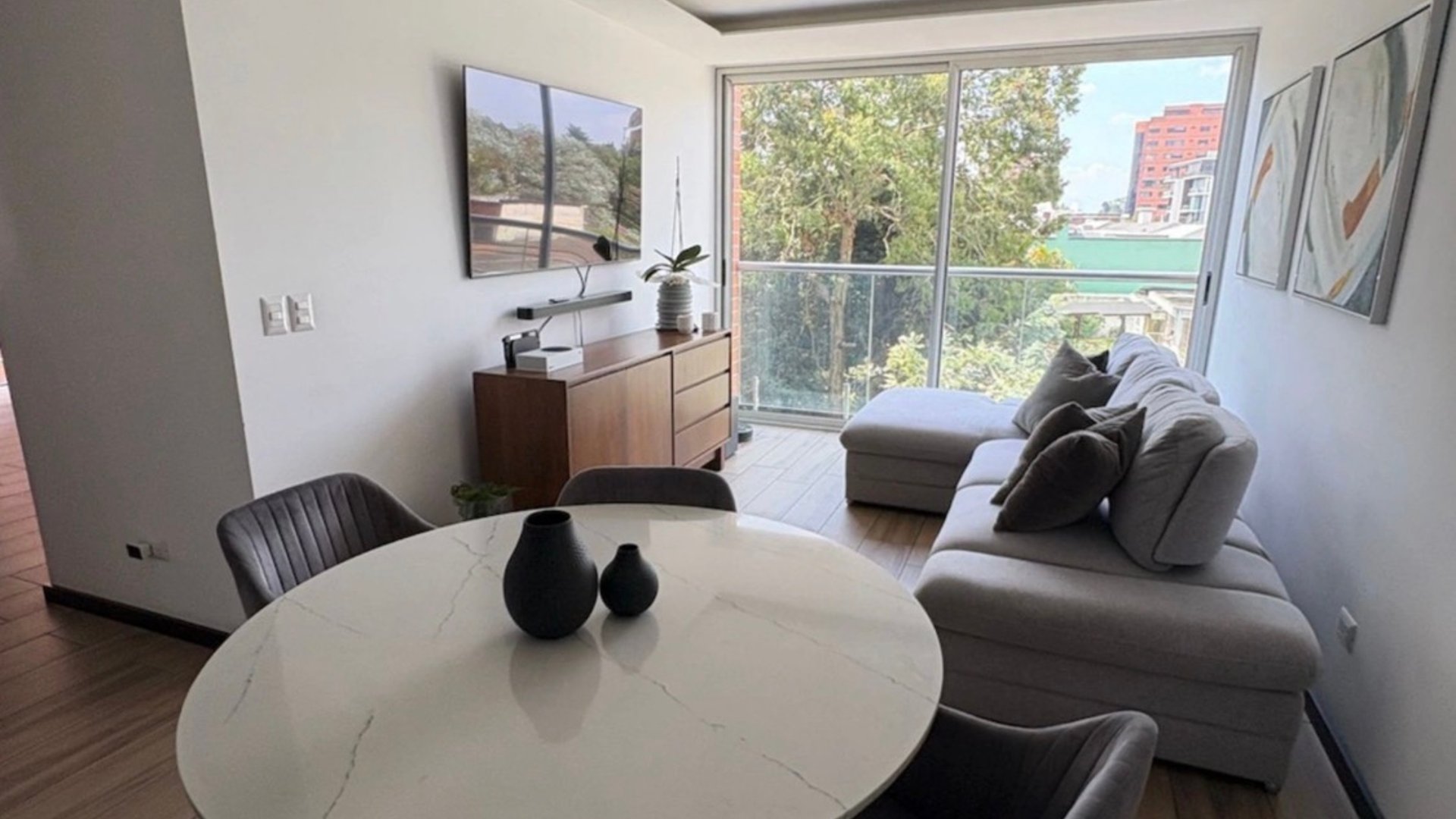Hermoso apartamento en renta /venta zona 15,vh1 (parque) - Miniatura 2