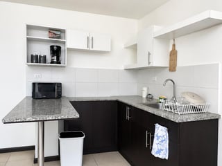 CASA  EN RENTA SIN MUEBLES EN SENDEROS DEL COMENDADOR - Image 2