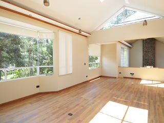 Beautiful two-story home with swimming pool for sale, 16 kilometers away from La Antigua, Guatemala. - Image 13