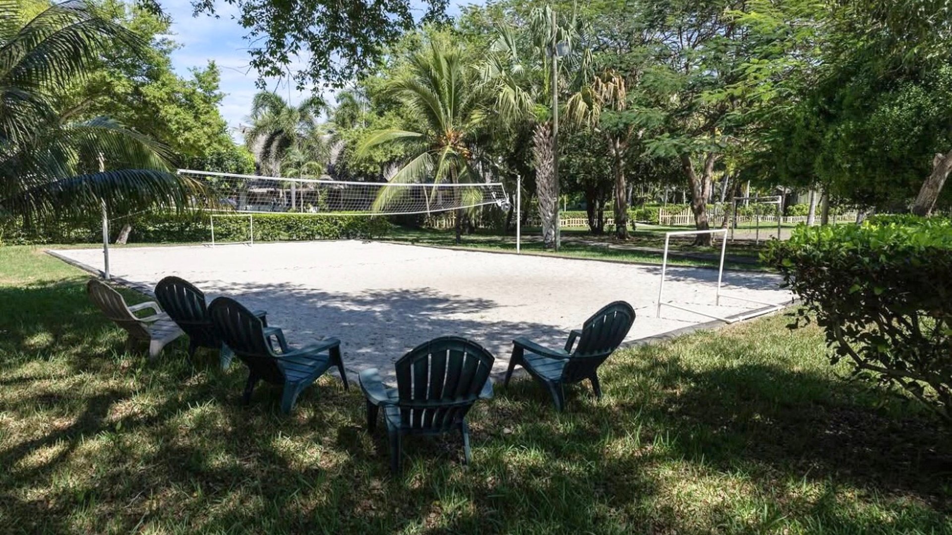 VENTA DE LINDA CASA DE PLAYA DENTRO DE CONDOMINIO - MONTERRICO  - Miniatura 23