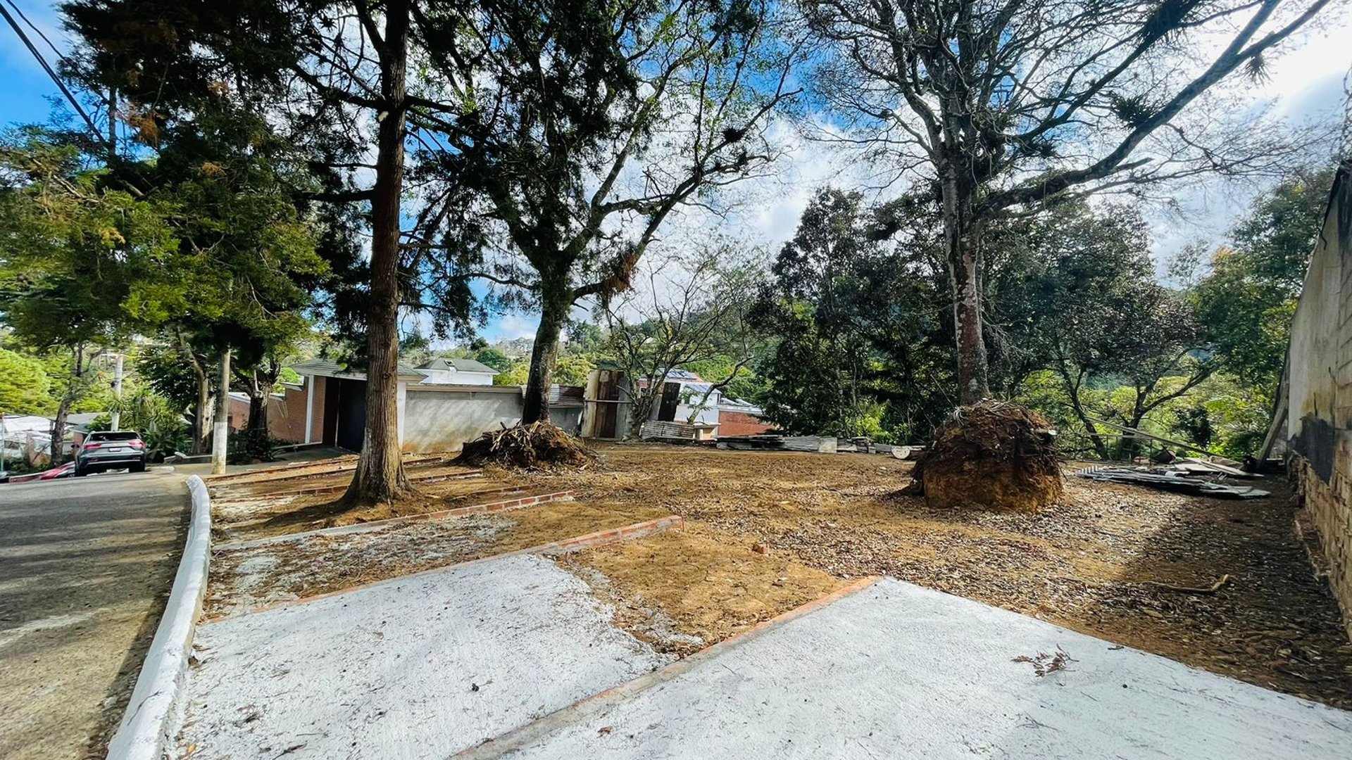 VENTA DE TERRENO RESIDENCIAL - LA MONTAÑA, ZONA 16 - Miniatura 3
