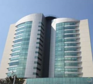 📍 OFICINA EN ALQUILER – 93 M² + A/C | EDIFICIO TORINO 1 | ZONA 10