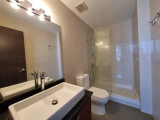 Apartamento Amueblado en Renta zona 15 Vista Hermosa 1 - Image 12