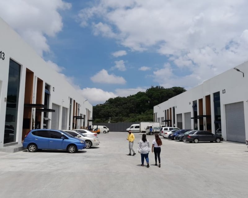 Ofiespacio en Venta o Renta en El Naranjo