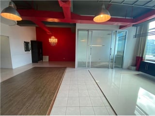 ZONA PRADERA / Oficina en Renta , zona 10 - 2