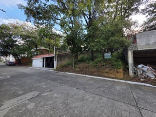 Terreno en Venta en Las Hojarascas Mixco - 3