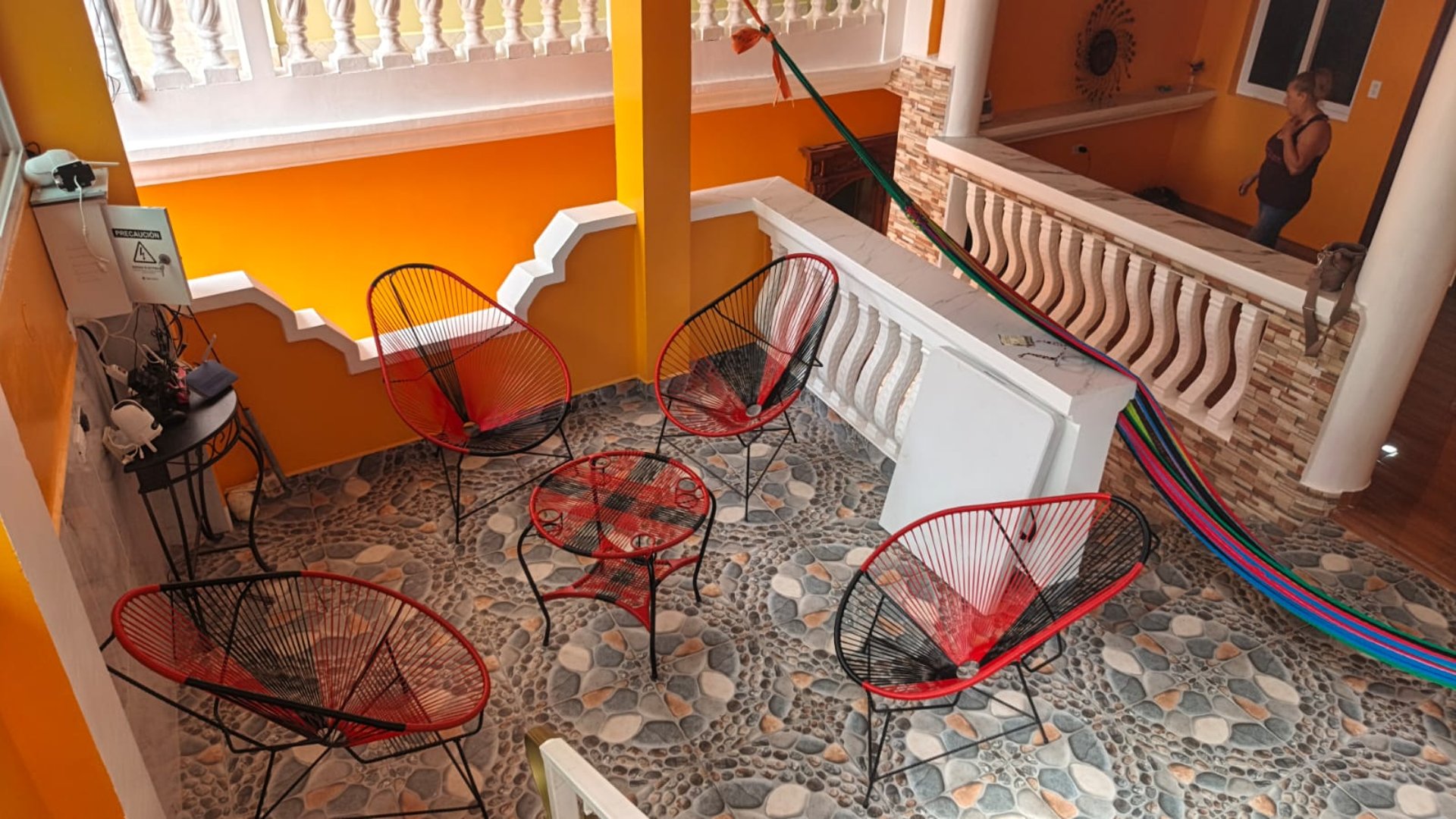 CASA EN RENTA IDEAL PARA OFICINAS O CLINICAS MEDICAS - Miniatura 40