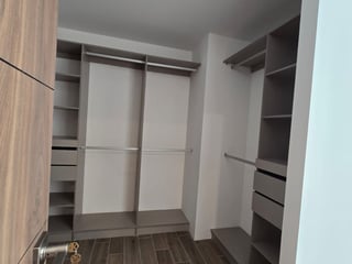 Apartamento en Venta en Zona 14 - Image 4