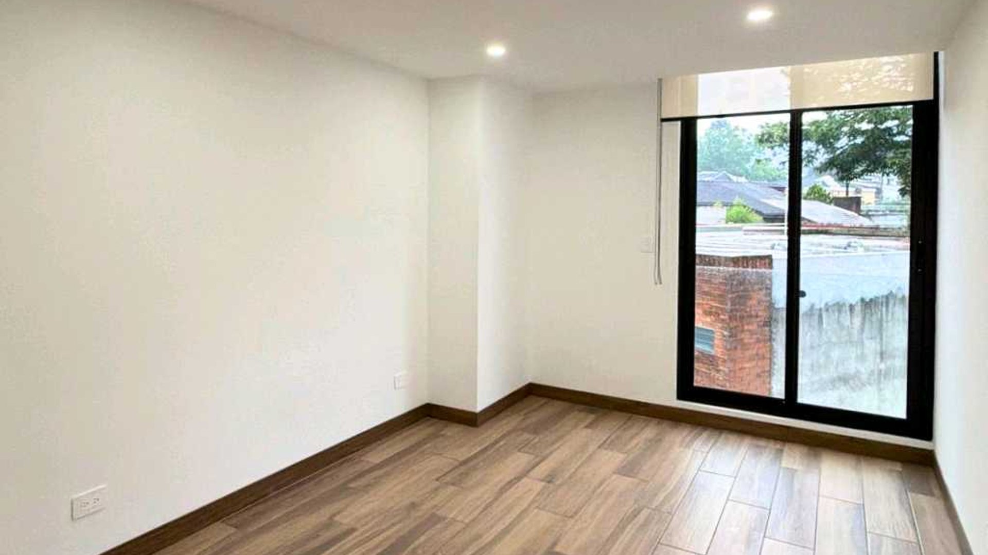 APARTAMENTO EN ALQUILER???? Edificio Privé, Zona 15 - Miniatura 4