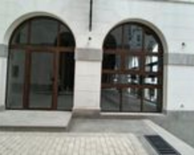 📍 LOCAL / OFICINA EN ALQUILER – CAYALÁ | ZONA 16