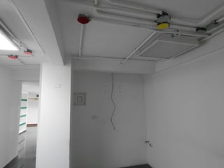 Local Comercial en Renta en Plaza Surti Ahorro. Zona 18 - 5