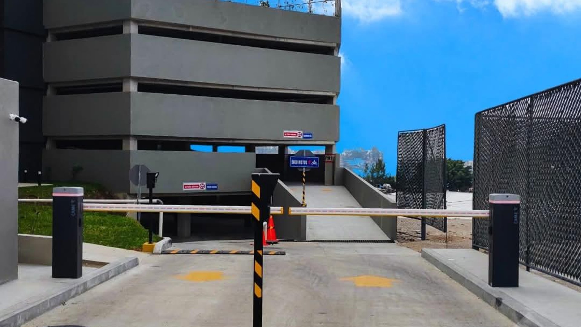 Apartamento en Edificio Prospera Anillo Periferico zona 3  - Miniatura 3