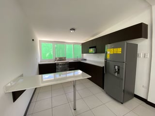 Apartamento de 2 habs con terraza en alquiler Col El Maestro zona 15 - 4