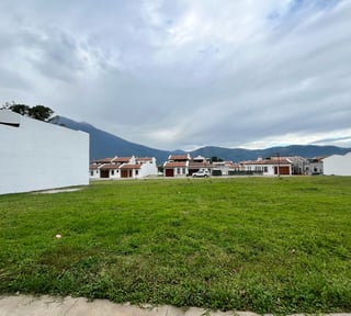 TERRENOS EN VENTA EN CLUB RESIDENCIAL EN ALREDEDORES DE ANTIGUA 