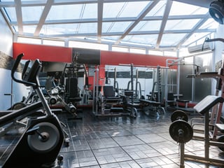 Apartamento remodelado y amueblado en renta, TorreNova zona 13 - Image 17