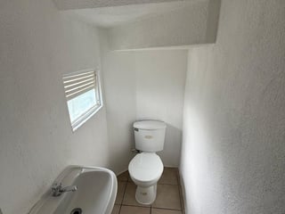 VENTA DE CASAS IDEAL PARA INVERSIÓN O VIVIENDA -  ZONA 18  - 3