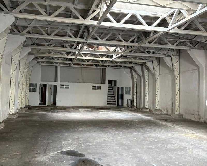 Bodega en Renta – Zona 1, 13 Avenida