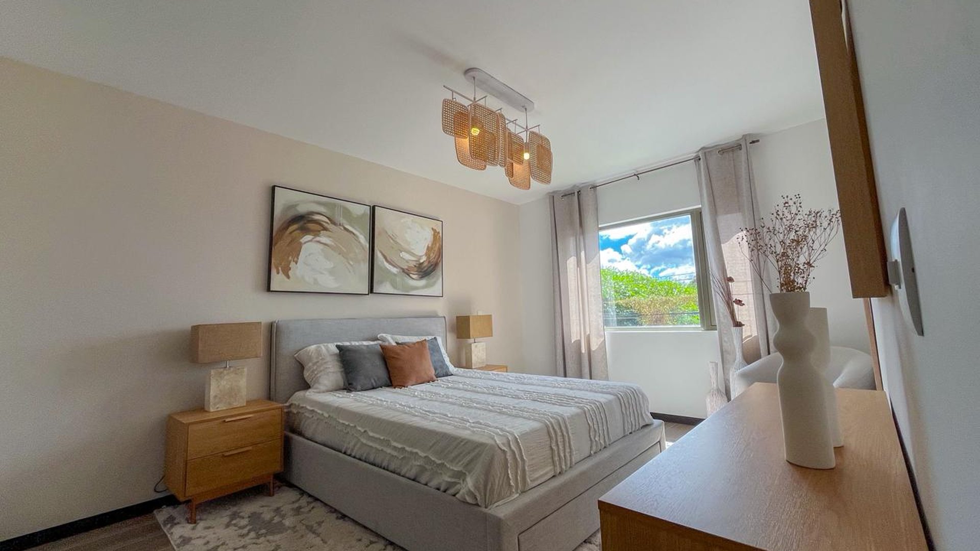 Apartamento en Venta Zona 14 | 2 Habitaciones | 2 Parqueos - Miniatura 4