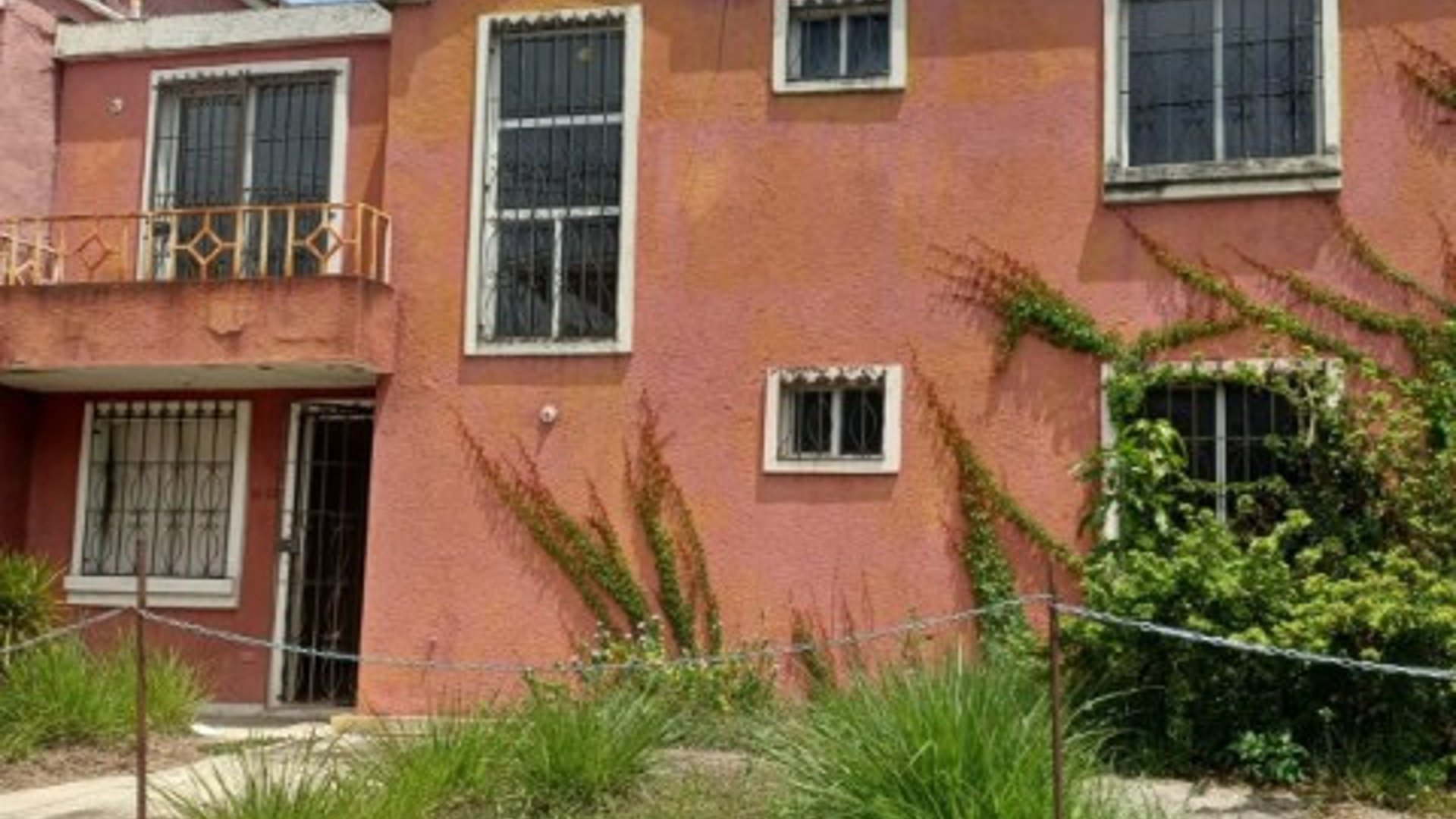 Casa en Venta Altos de Fuentes del Valle San M. Petapa