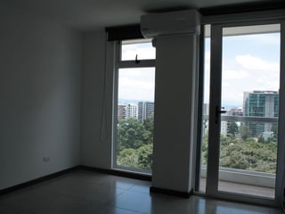 Apartamento en Venta Edificio Telia, zona 15 VH2 - Image 7