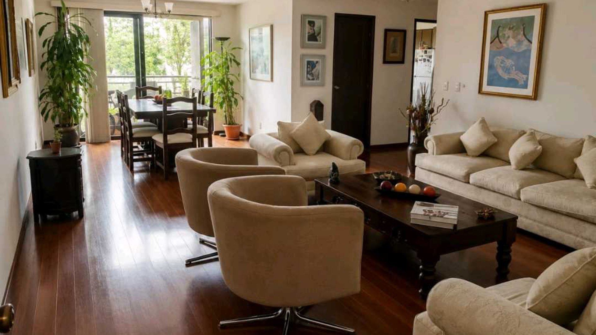 PENTHOUSE EN VENTA / ALQUILER ???? Edificio Vivaldi, Zona 14 - Miniatura 2