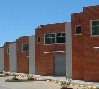 PRECIOSA OFIBODEGA EN VENTA EN EL NARANJO