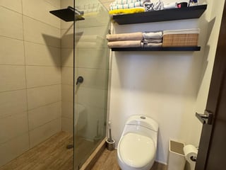 VENTA DE MODERNO APARTAMENTO - ALBERO 15, VH2 ZONA 15 - 5