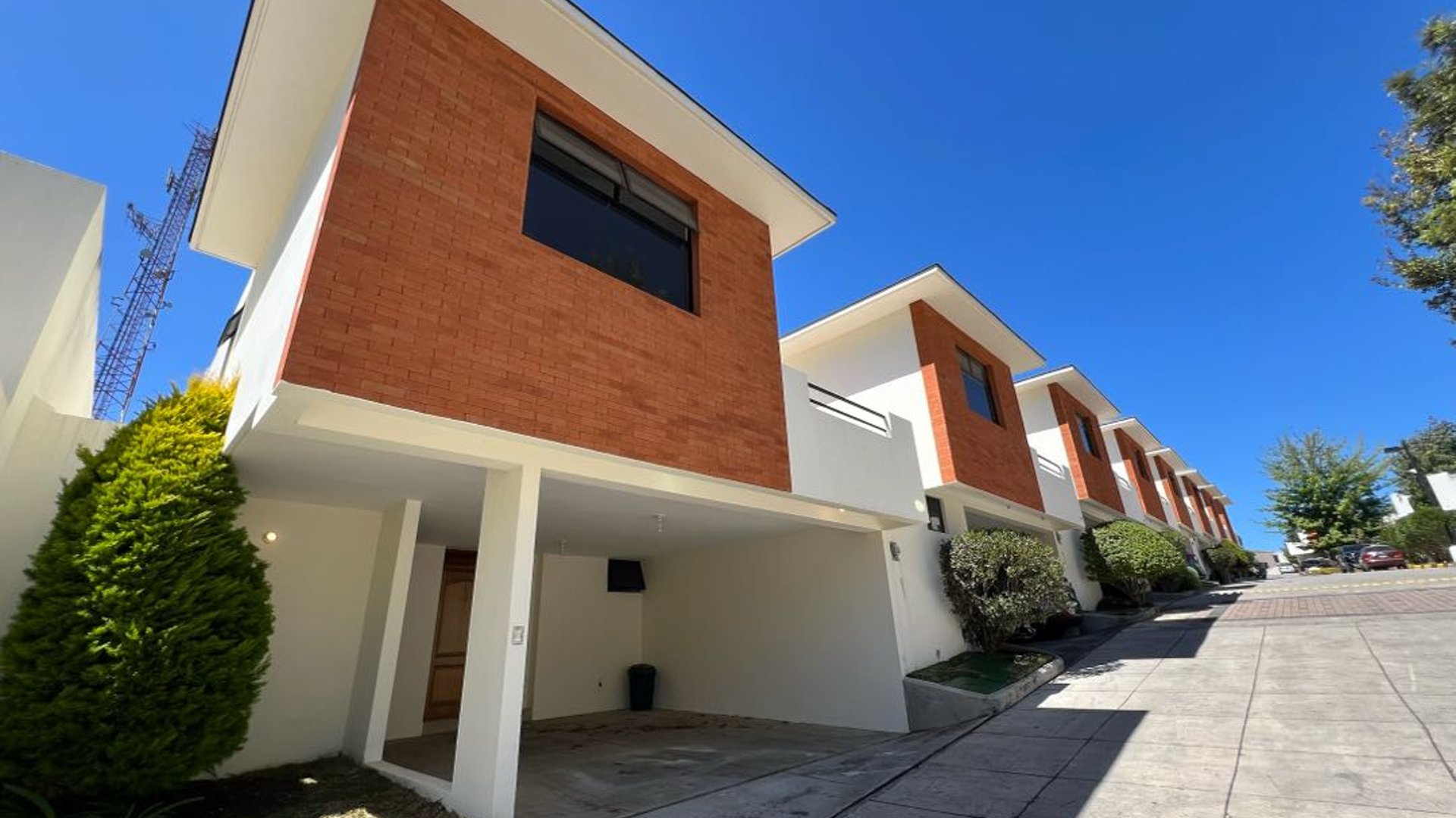 Alquiler de casa en Km 21.5 Carretera a Fraijanes | Bosque Escondido
