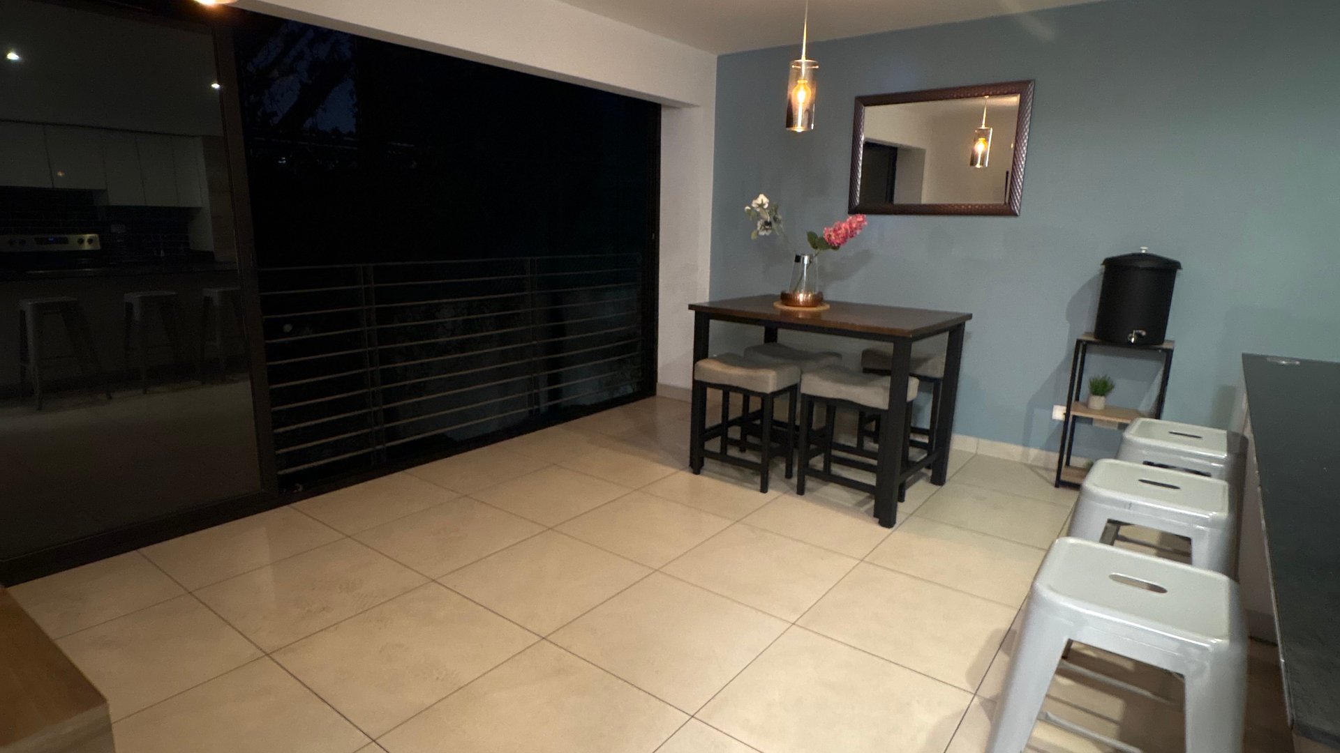 Apartamento Amueblado en Renta | Edificio BE14, Zona 14