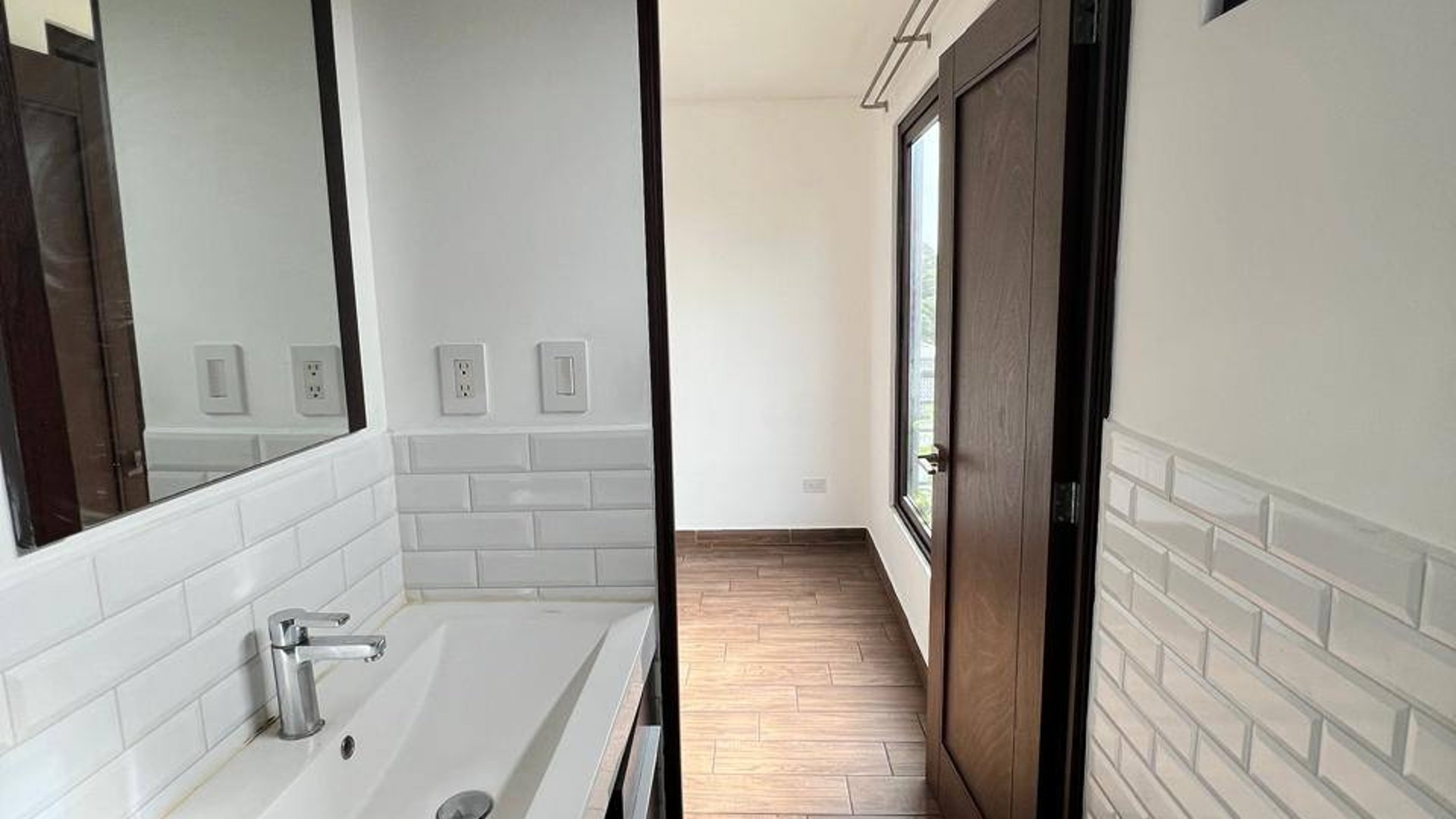 Apartamento en venta-renta en edificio Balmes 47 zona 11 - Miniatura 11
