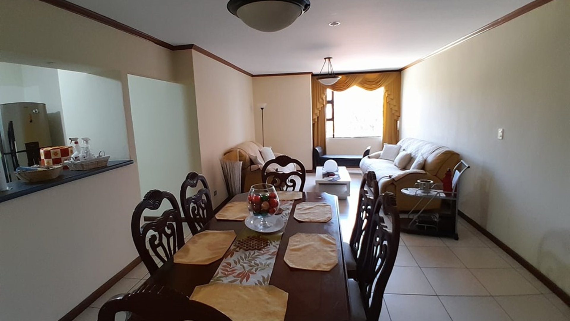 ALQUILO ZONA 10 APARTAMENTO COMPLETAMENTE AMUEBLADO