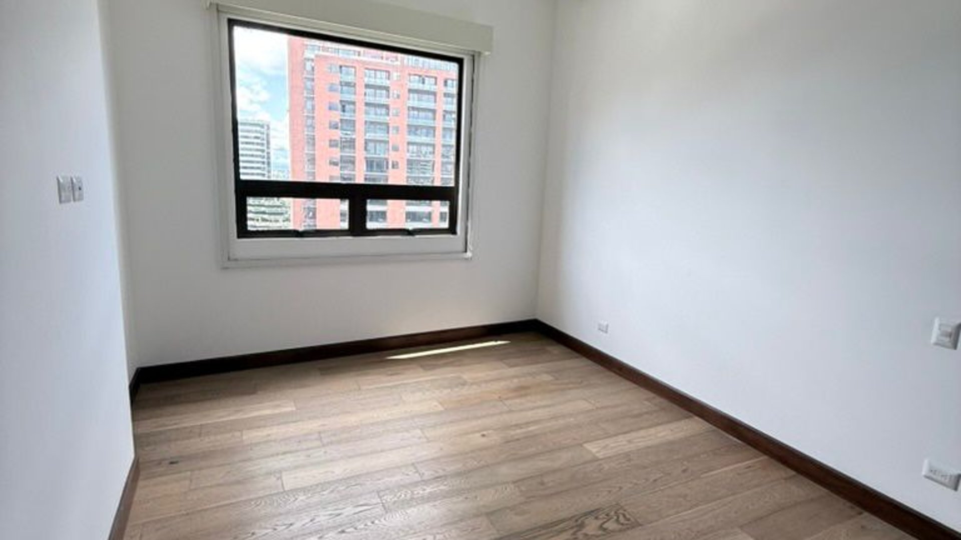 APARTAMENTO EN RENTA | SALVATORRE | ZONA 10 - Miniatura 8