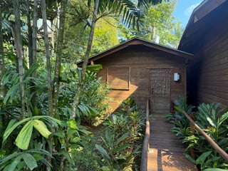 Casa, rancho y bungalows frente al río – Río Dulce - Image 34