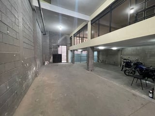 Local comercial en renta, en Zona 5 - 2