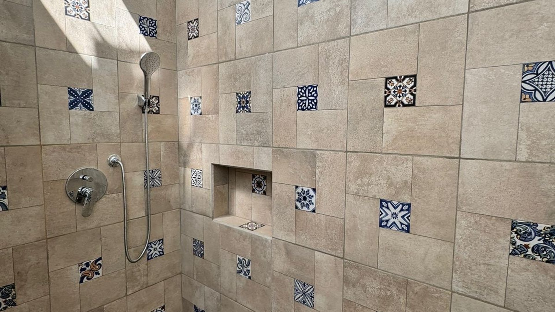 PRECIOSA CASA EN VENTA EN ANTIGUA - Miniatura 11