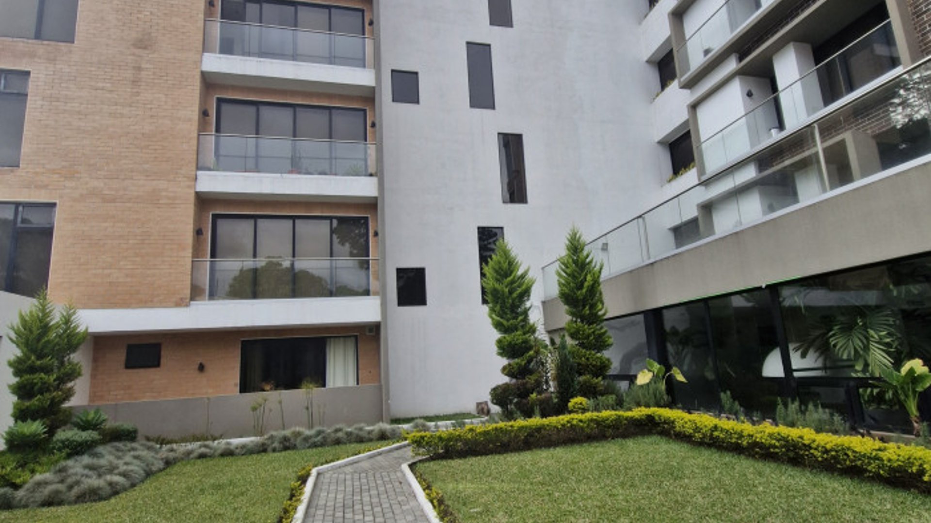 Apartamento en Renta de 3 habitaciones en Zona 16, Ciudad de Guatemala