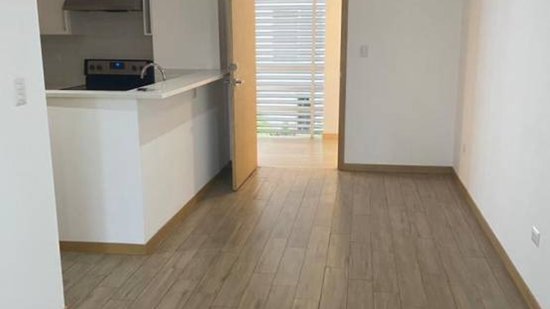 Apartamento en Renta, Zona 10 (R10452) - Image 1