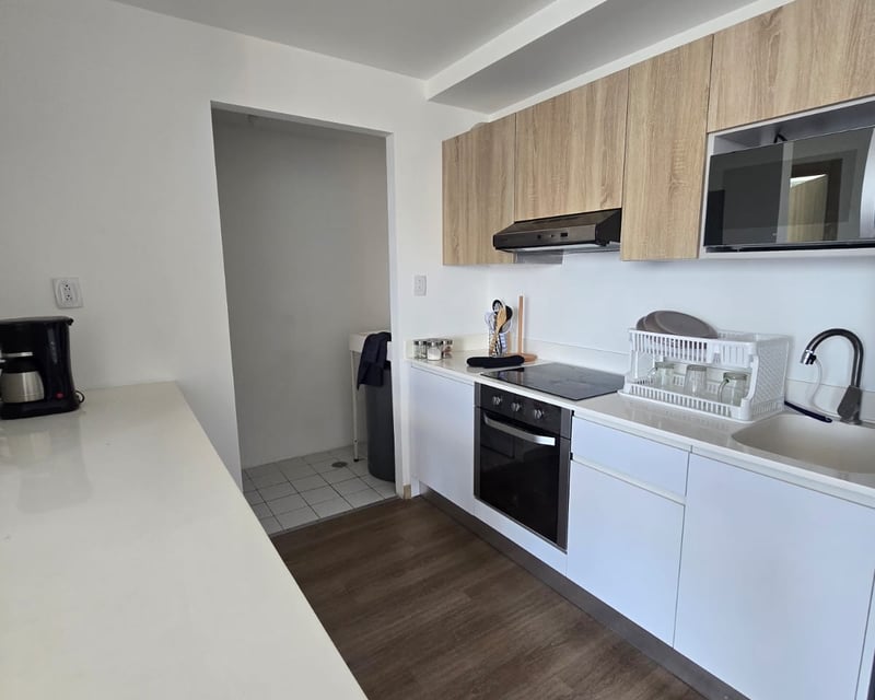 Apartamento con Rooftop en renta - 2 habitaciones en zona 4 Ref-5804