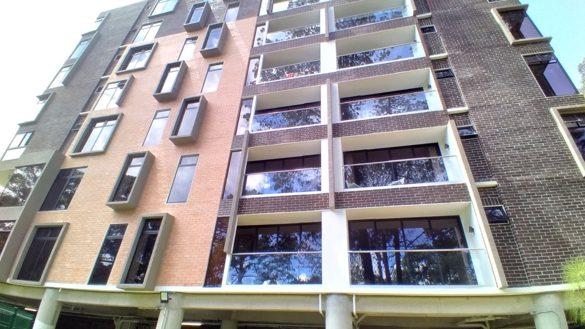 Vendo lindo apartamento Enalto, Kanajuyú zona 16 - Image 1