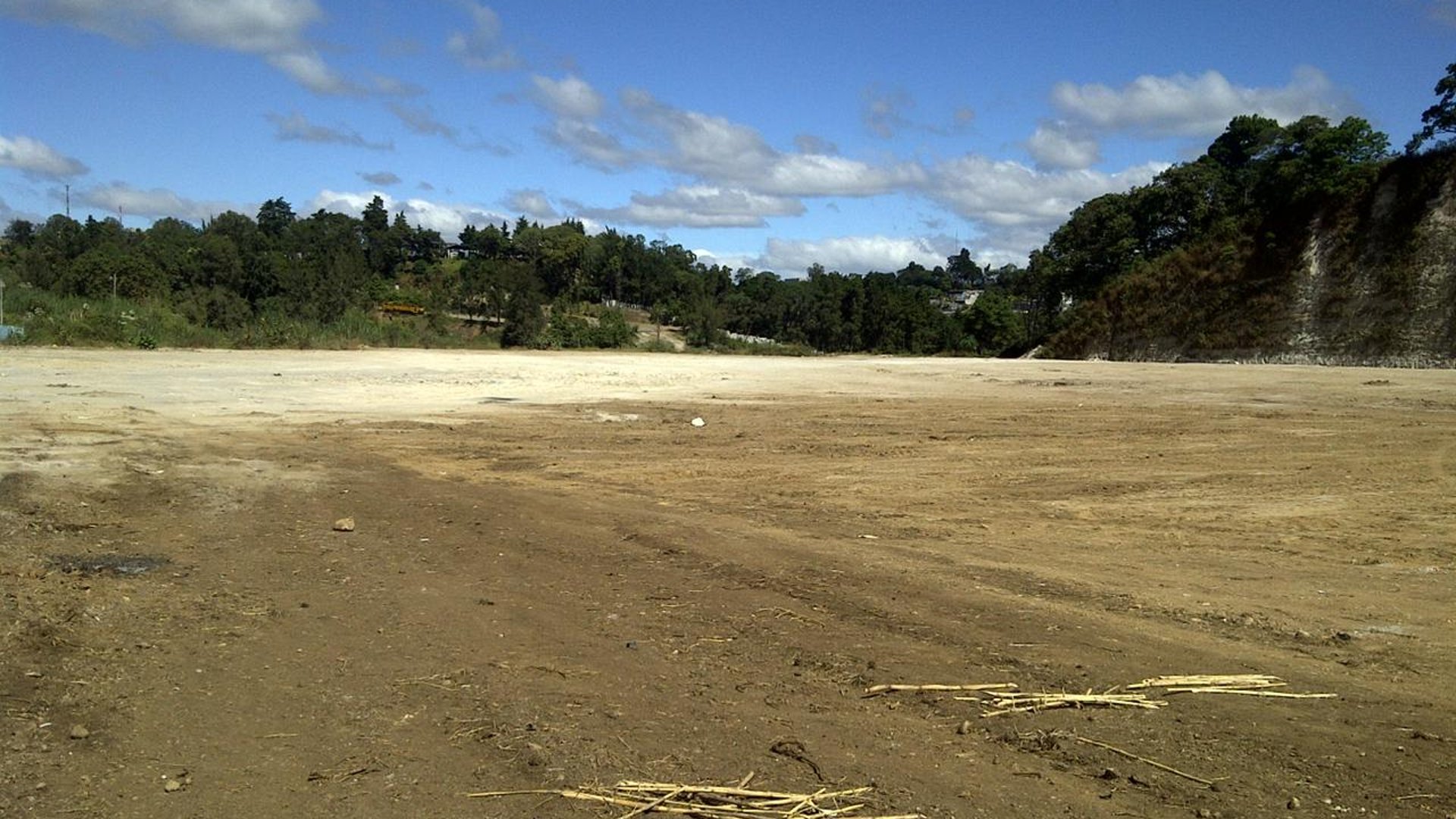 TERRENO EN RENTA EN RUTA AL ATLANTICO ZONA 17 - Miniatura 6