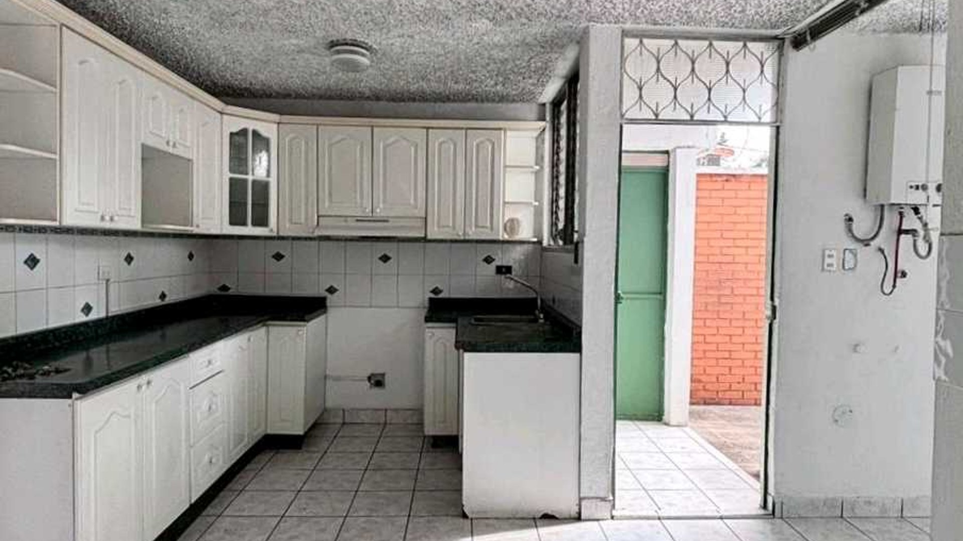 CASA EN ALQUILER PARA OFICINA???? Avenida Petapa z.12 - Miniatura 10