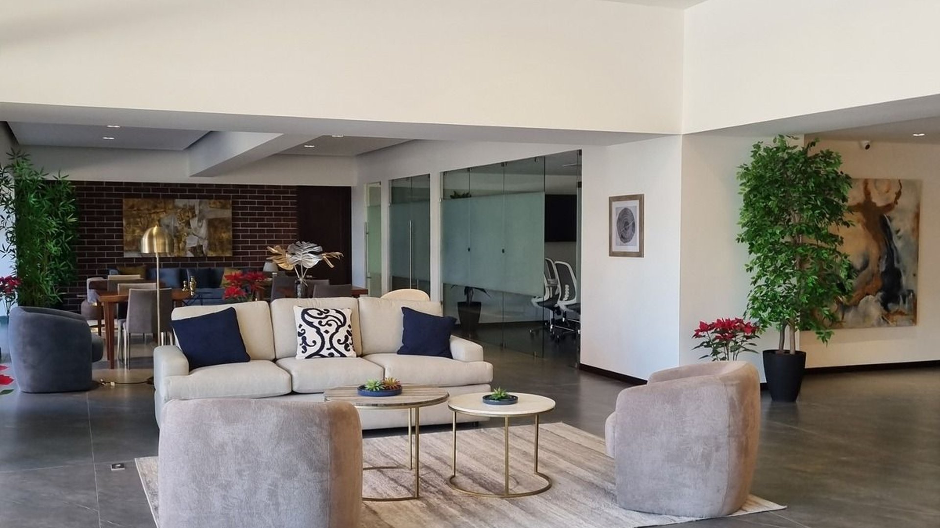 APARTAMENTO EN ALQUILER EN ZONA 15 SAN LAZARO - Miniatura 3