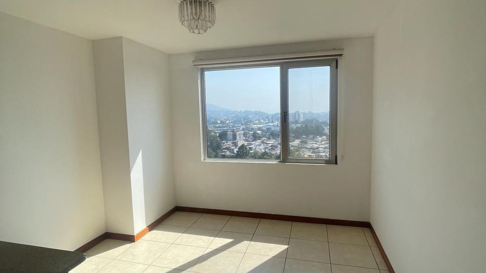 Apartamento en Alquiler Edificio Botticelli II, zona 15 VHII - Miniatura 11